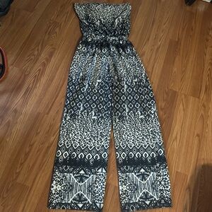 Stradivarius Gray White Abstract Aztec Patterned‎ Jumpsuit Size S Tribal Boho
